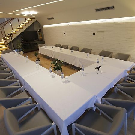 Hotel Bulqiza Bulqize Екстериор снимка
